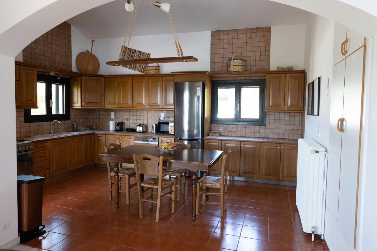 Kouvelia Country Home Luxury Villa Rental Nerotriviá エクステリア 写真