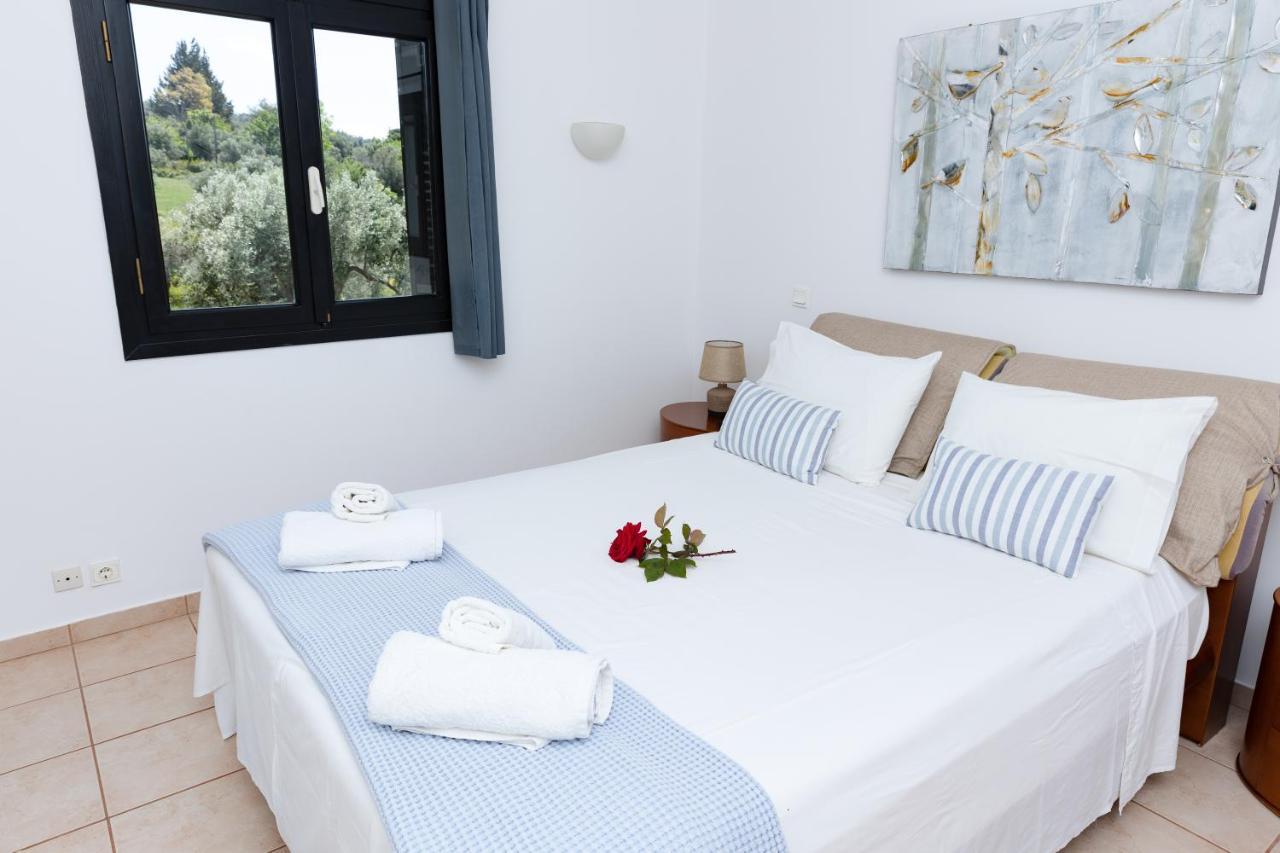 Kouvelia Country Home Luxury Villa Rental Nerotriviá エクステリア 写真