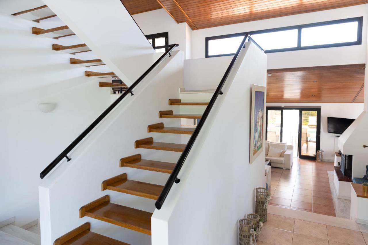 Kouvelia Country Home Luxury Villa Rental Nerotriviá エクステリア 写真