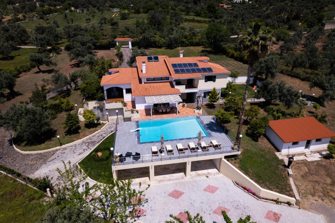 Kouvelia Country Home Luxury Villa Rental Nerotriviá エクステリア 写真