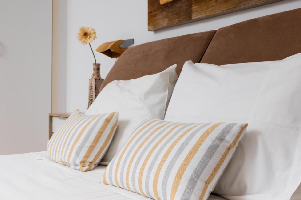 Kouvelia Country Home Luxury Villa Rental Nerotriviá エクステリア 写真