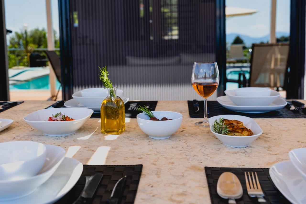 Kouvelia Country Home Luxury Villa Rental Nerotriviá エクステリア 写真